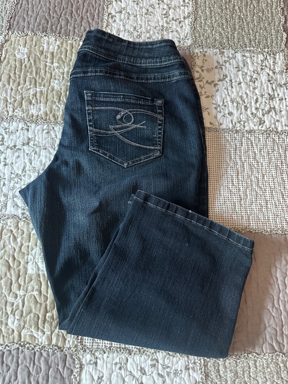 Women's Ricki's Dark Indigo Stretch Denim Capri Size 31
